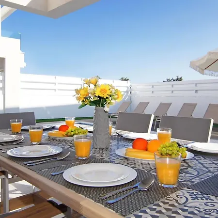 Queen Eleanor Holiday home