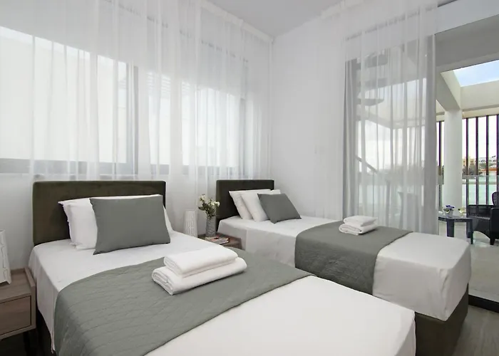 וילה Queen Eleanor *